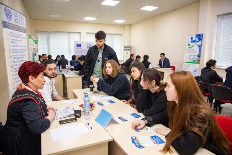 The European University hosted a job fair for veterinary medicine students